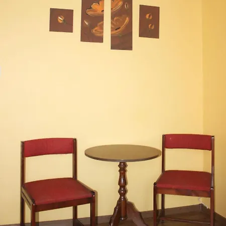 Helena Goscinne * ميلنو