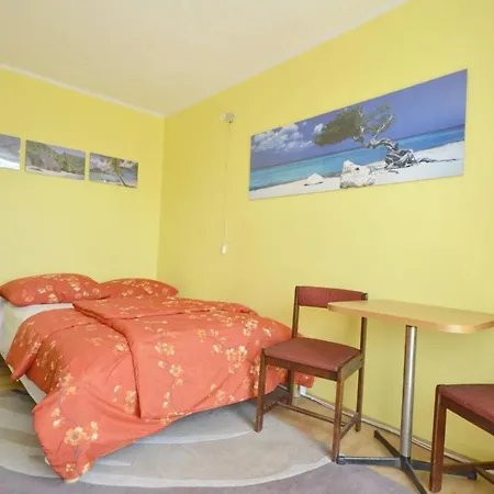 Helena Goscinne * ميلنو